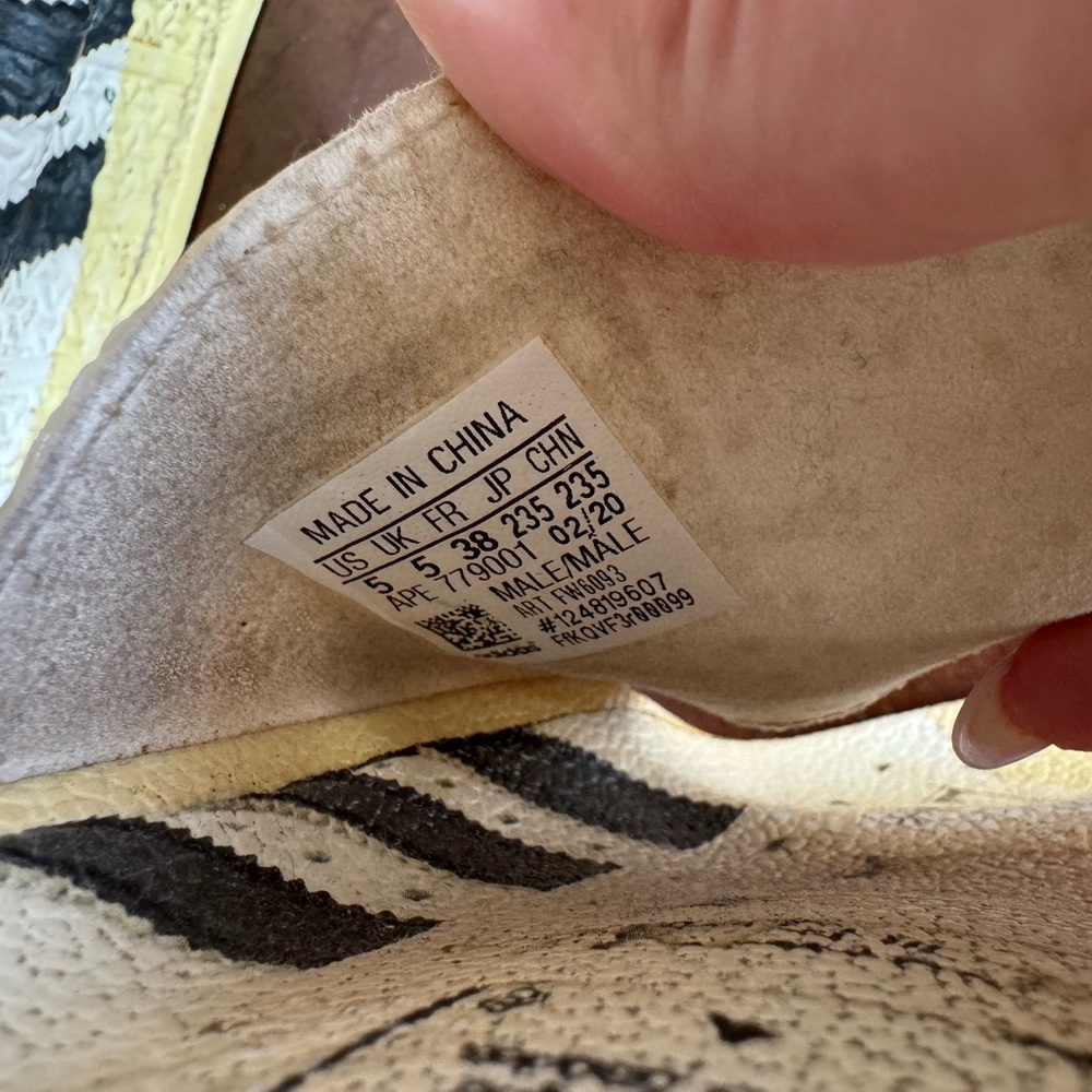 Adidas slides - Picture 6 of 6